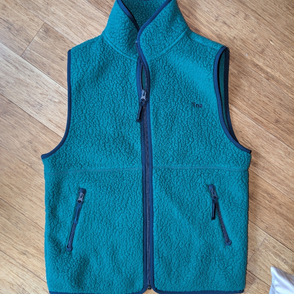 TNA Emerald Fleece Vest